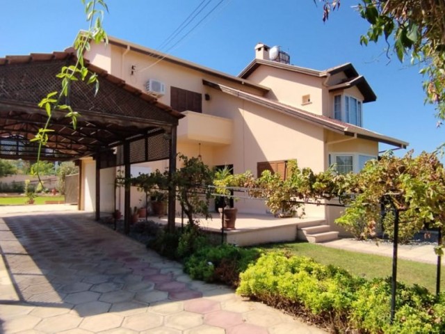 4+1 Villa for Rent in Bahçeli