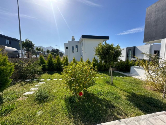 3+1 Villa zum Verkauf in Çatalköy, Kyrenia