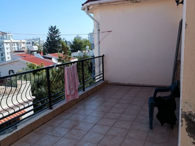 3+1 penthouse for rent in Kyrenia Center