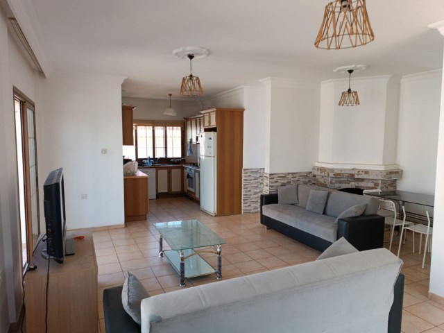 3+1 penthouse for rent in Kyrenia Center