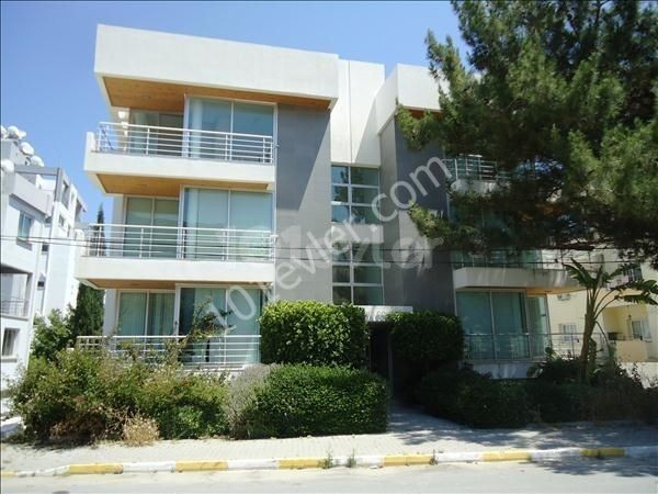 2+1 Penthouse zum Verkauf im Kyrenia Center