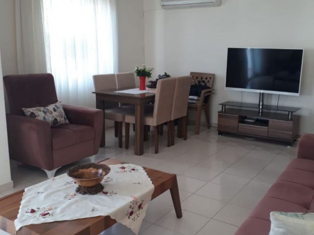 Girne Merkezde Full Eşyalı Kiralık Daire