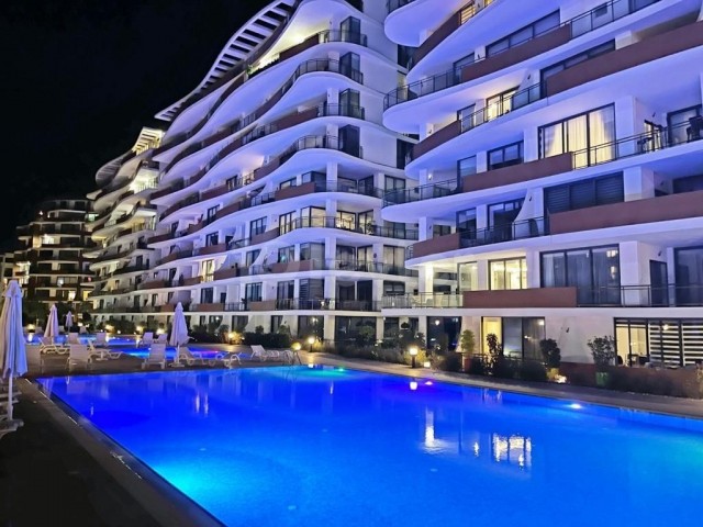 Superluxuriöse Wohnung mit Pool- und Meerblick in einer sicheren Residenz im Zentrum von Kyrenia ZU VERKAUFEN