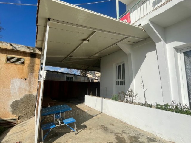 Große Erdgeschosswohnung zum Verkauf in der Region Famagusta Maraş
