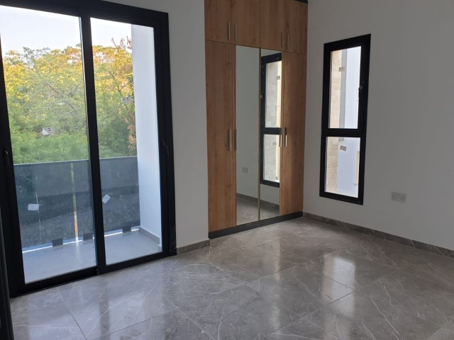 LAPTA BÖLGESİNDE 2+1 LÜKS SATILIK DAİRE