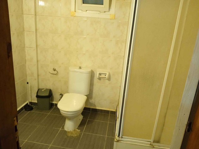 Flat For Sale in Yukarı Girne, Kyrenia