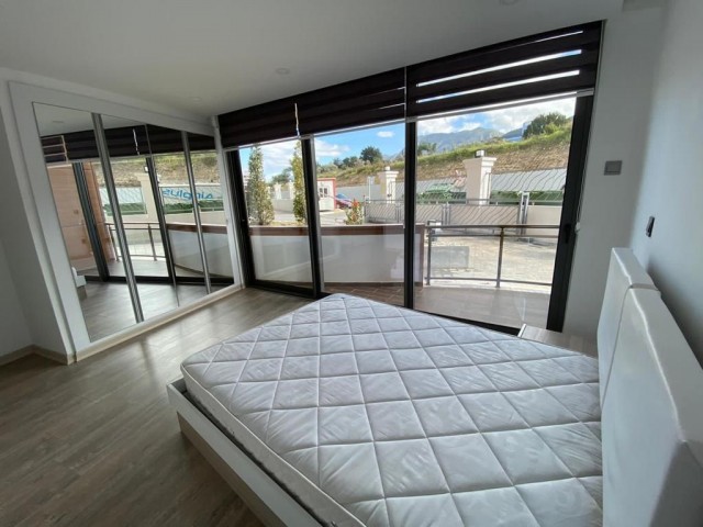 Flat For Sale in Yukarı Girne, Kyrenia