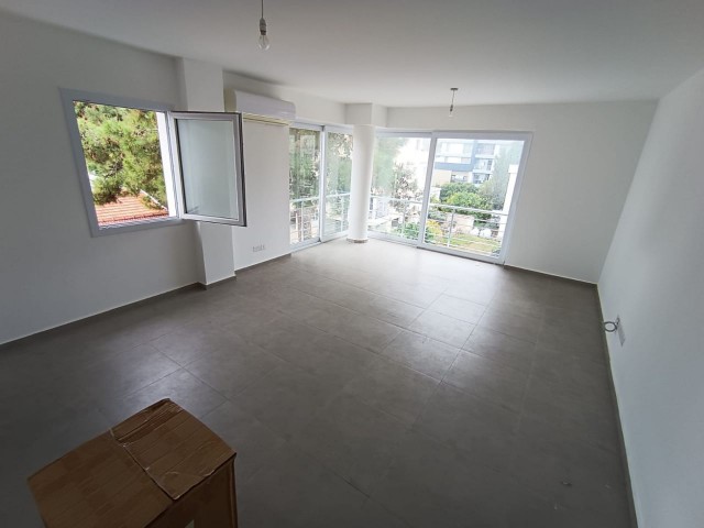 Ensuite - 100M2 - 2+1 - in Kyrenia Zentrum