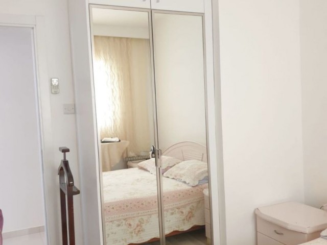 120m2 2+1 Girne Merkezde Havuzlu Lüks Daire