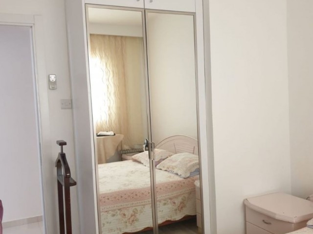 120m2 2+1 Girne Merkezde Havuzlu Lüks Daire