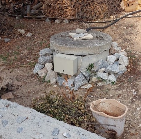 Luxusvilla zum Verkauf mit Meer- und Bergblick und großem Garten in der Region Çatalköy in Kyrenia