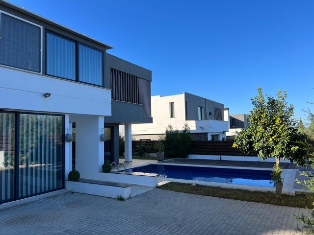 5+1 Luxusvilla zur Miete in Kyrenia Ozanköy