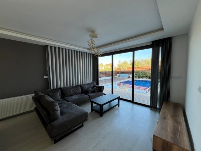 5+1 luxury villa for rent in Kyrenia Ozanköy