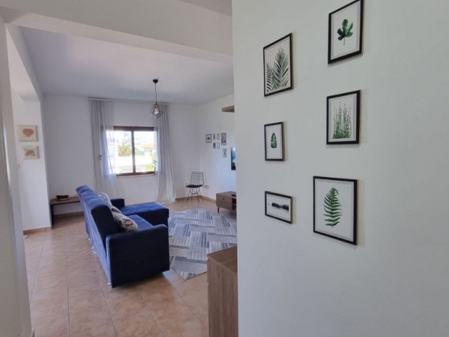 Kyrenia Esentepe 3+1 Wohnung mit Meerblick zu verkaufen