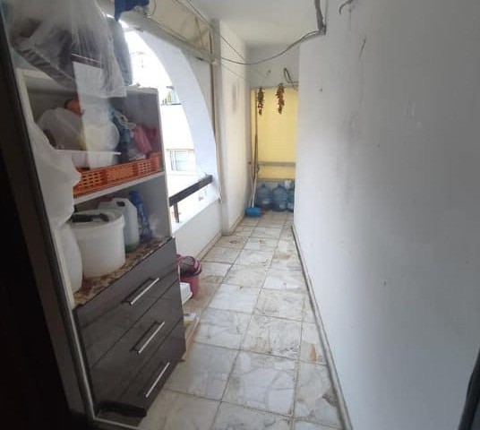 2+1 flat with Turkish title for sale in Kyrenia center