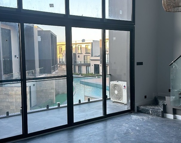 3+1 loft flat for sale in Girne Karaoğlanoğlu area