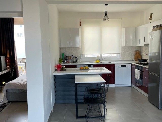 2+1 flat for sale in Kyrenia alsancak