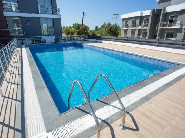 2+1 flat for sale in a complex with a pool in Kyrenia Lapta region