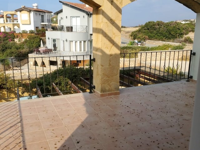 Girne Esentepe bölgesinde kiralık 3+1 villa