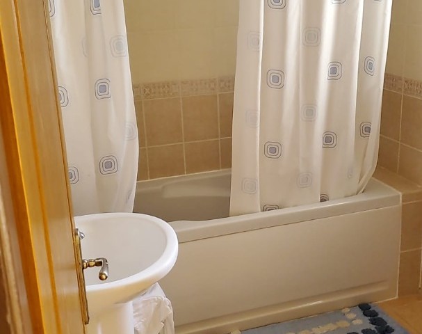 Girne Esentepe bölgesinde kiralık 3+1 villa