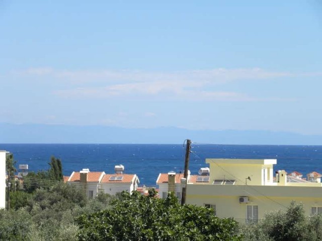 2+1 penthouse for sale in Kyrenia lapta area