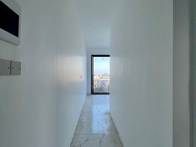 2+1 flat for sale in Kyrenia Alsancak region