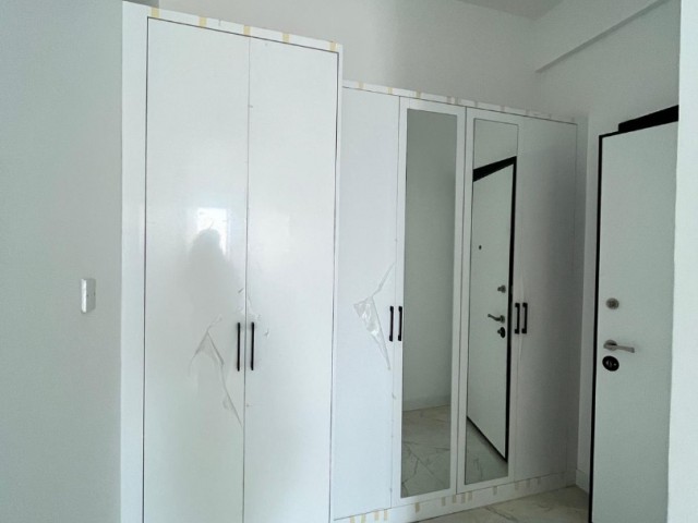 2+1 flat for sale in Kyrenia Alsancak region