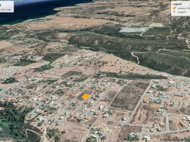 Grundstück geeignet für den Bau einer einzelnen Villa mit Meer- und Bergblick in der Region Kyrenia Çatalköy