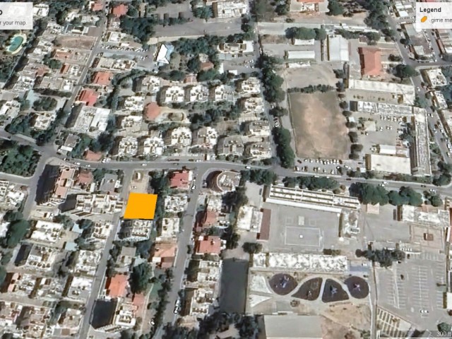 5-stöckiges Grundstück zum Verkauf mit Genehmigung im Zentrum von Kyrenia