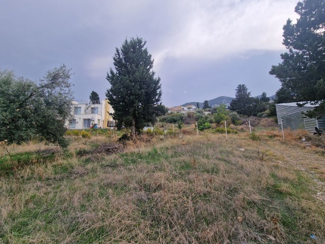 Grundstück zum Verkauf in herrlicher Lage in Bellapais, Girne, Zypern