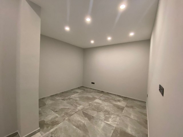 Kıbrıs Girne Doğanköy' de satılık Lüks 5+2 modern villa