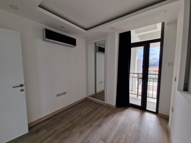 CYPRUS KYRENIA CENTER LUXURIOUS 3+1 FLAT FOR RENT