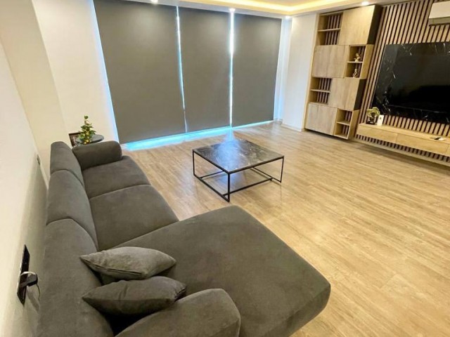 Kıbrıs Girne Merkez’de Lüks Satılık 1+1 Eşyalı Daire