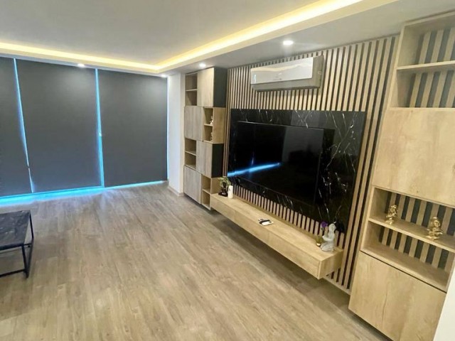 Kıbrıs Girne Merkez’de Lüks Satılık 1+1 Eşyalı Daire