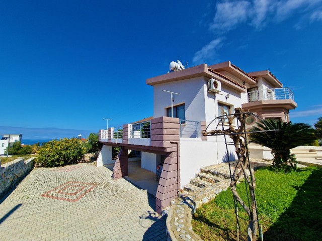 4+1 Villa For Sale in Çatalköy Kyrenia Cyprus