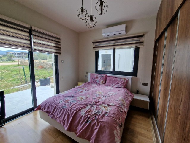 Kıbrıs Girne Esentepe de Satılık 4+1 Modern Villa