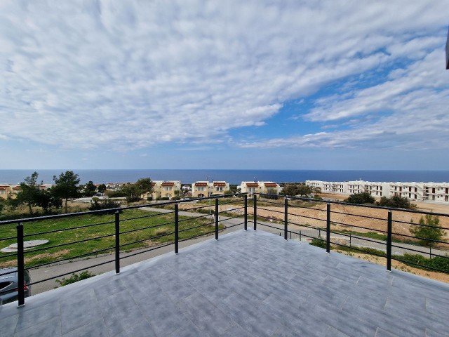 Kıbrıs Girne Esentepe de Satılık 4+1 Modern Villa