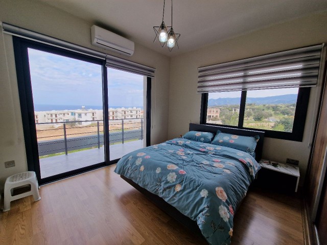 Kıbrıs Girne Esentepe de Satılık 4+1 Modern Villa