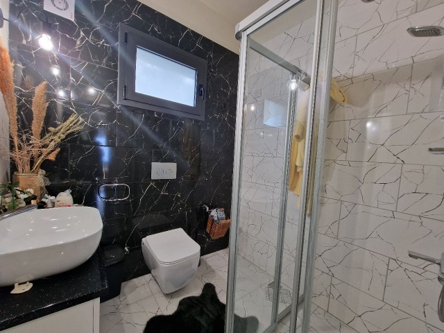 Kıbrıs Girne Esentepe de Satılık 4+1 Modern Villa