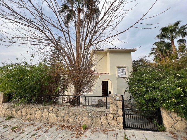 Zu verkaufen 2+1 Villa mit Luxus und Blick in Doğanköy, Kyrenia, Zypern