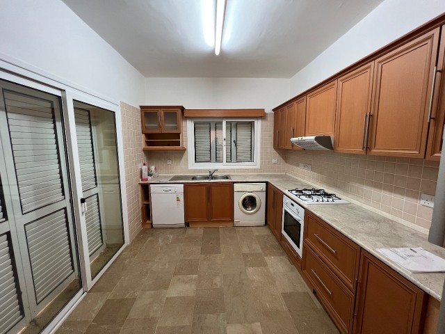 Zu verkaufen 2+1 Villa mit Luxus und Blick in Doğanköy, Kyrenia, Zypern