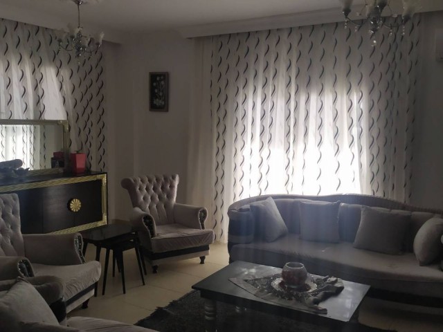 Girne Boğazda Satılık Kelepir Fiyata 3+1 Daire