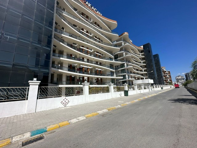 Kıbrıs Girne Merkez'de deniz manzaralı   kiralık 3+1  daire