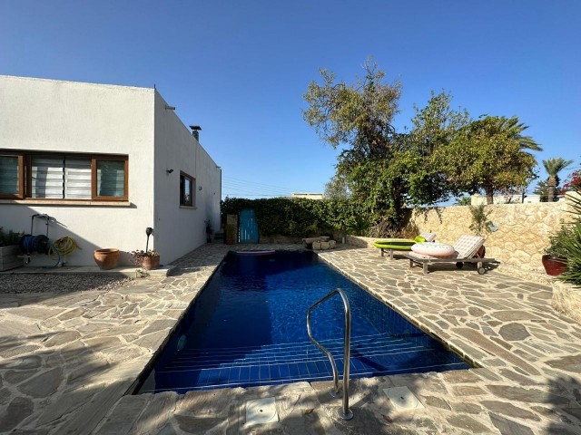 3+2 türkisches Einfamilienhaus mit Pool zum Verkauf in Zypern – Kyrenia – Ozanköy