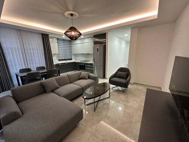 Kıbrıs Girne Merkez'de Özel Tasarımlı Full Eşyalı Satılık  modern  2+1  Daire