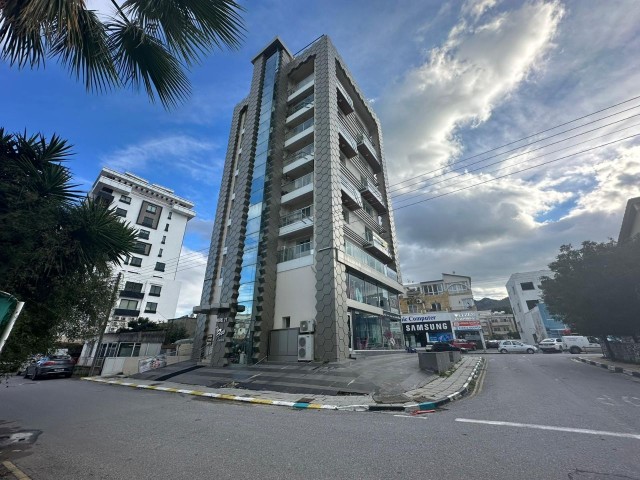 3+1 Wohnung zum Verkauf im Kyrenia Center, Zypern.