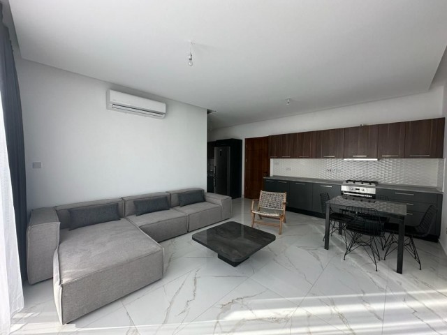 Modern gestaltetes, komplett möbliertes 2+1 Penthouse zum Verkauf im Kyrenia Center, Zypern