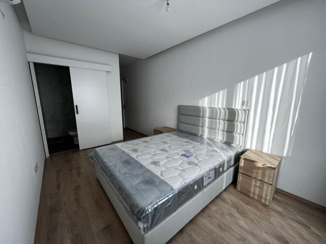 Kıbrıs Girne Merkez'de Full Eşyalı, Şehir Manzaralı, Satılık  2+1 Ultra Lüks Loft Daire