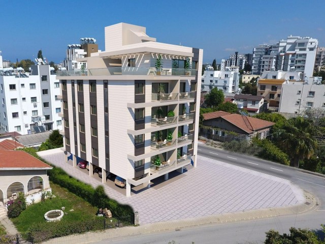 2+1 Wohnungen mit Gewerbegenehmigung im Kyrenia Center, Zypern