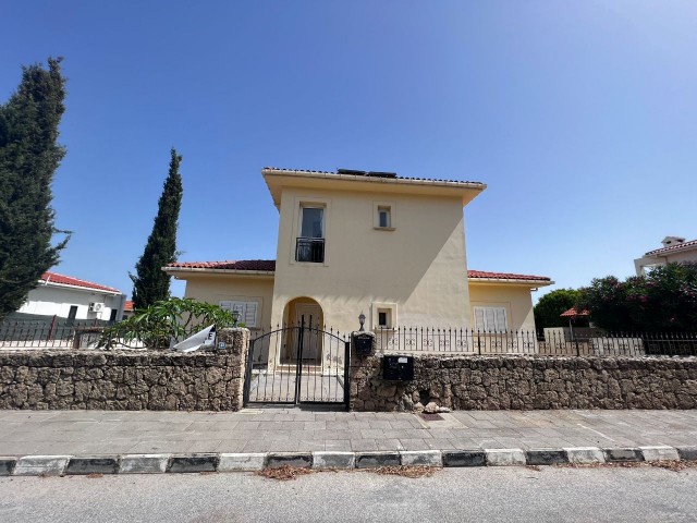 Zypern - 3+1 Villa mit Pool zum Verkauf in Edremit, Kyrenia